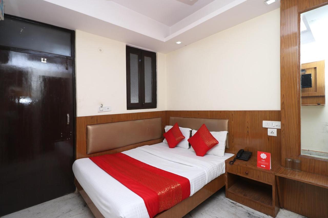 Oyo Flagship 12739 Mahesh Inn New Delhi Exterior photo
